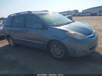  Salvage Toyota Sienna