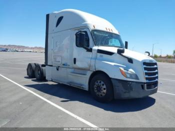  Salvage Freightliner New Cascadia 126