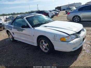  Salvage Ford Mustang