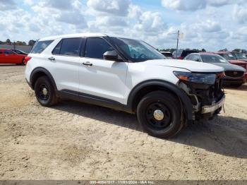  Salvage Ford Police Interceptor Utilit