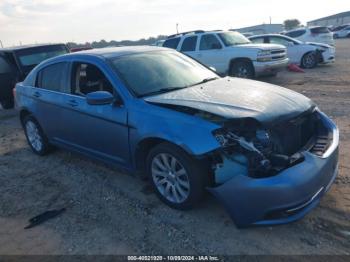  Salvage Chrysler 200