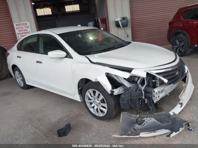  Salvage Nissan Altima