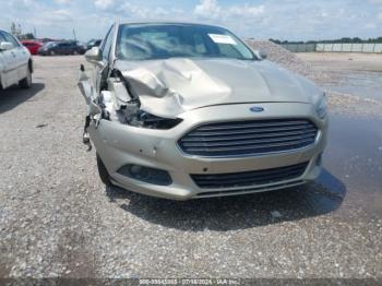  Salvage Ford Fusion