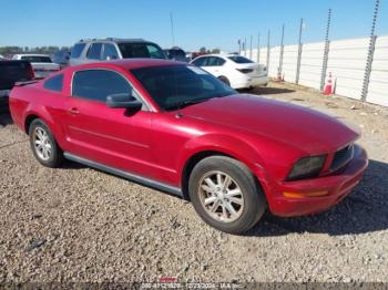  Salvage Ford Mustang