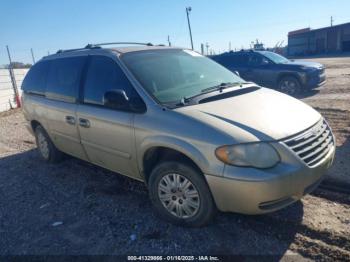  Salvage Chrysler Town & Country