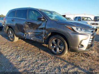  Salvage Toyota Highlander