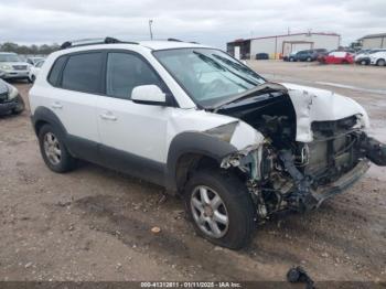  Salvage Hyundai TUCSON