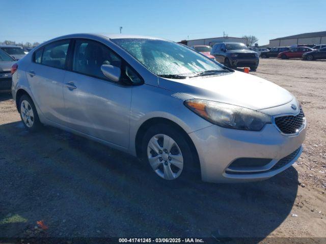  Salvage Kia Forte