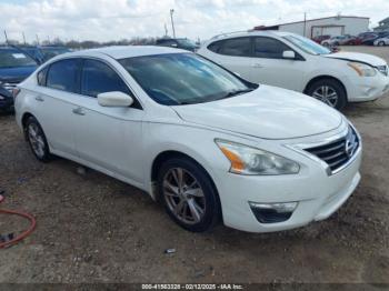  Salvage Nissan Altima