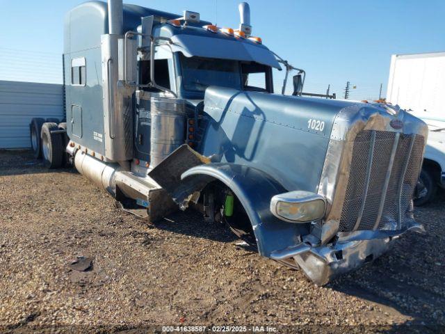  Salvage Peterbilt 389