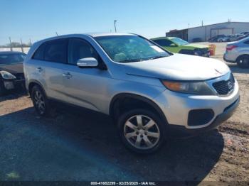  Salvage Kia Sorento