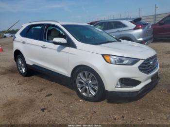  Salvage Ford Edge