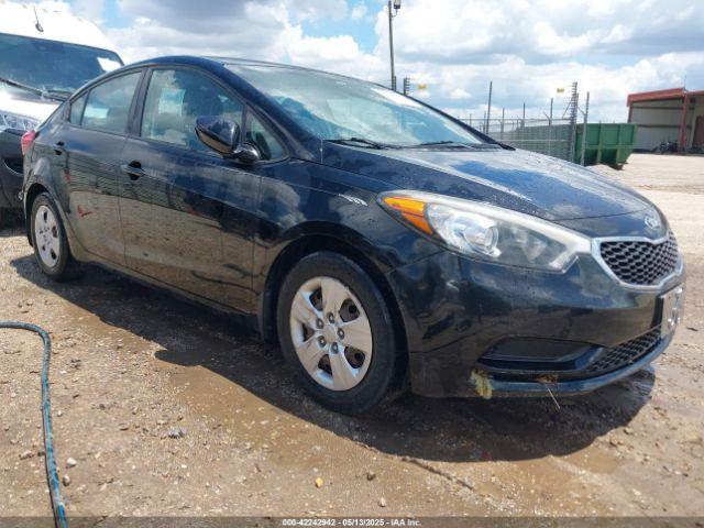  Salvage Kia Forte