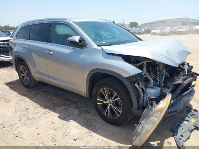  Salvage Toyota Highlander