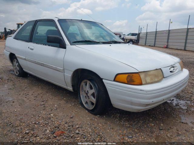  Salvage Ford Escort