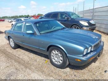  Salvage Jaguar Xj8