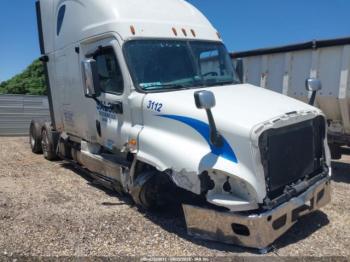  Salvage Freightliner Cascadia 125