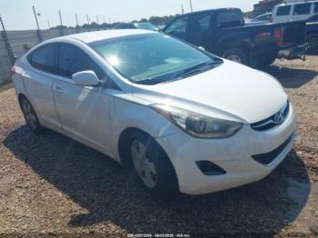  Salvage Hyundai ELANTRA
