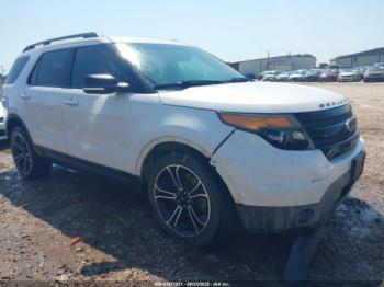  Salvage Ford Explorer