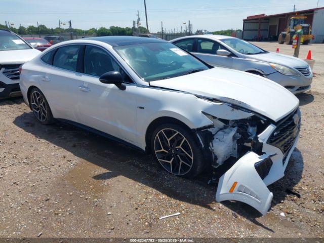  Salvage Hyundai SONATA