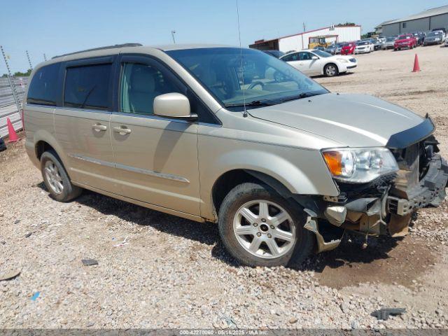  Salvage Chrysler Town & Country