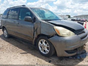  Salvage Toyota Sienna
