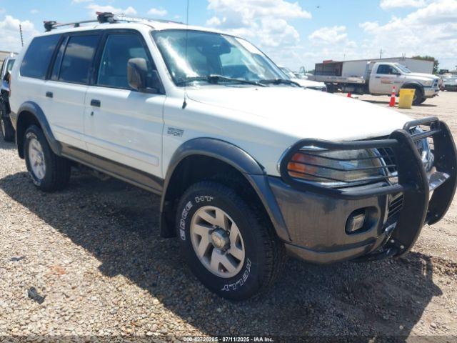  Salvage Mitsubishi Montero Sport