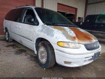  Salvage Chrysler Town & Country