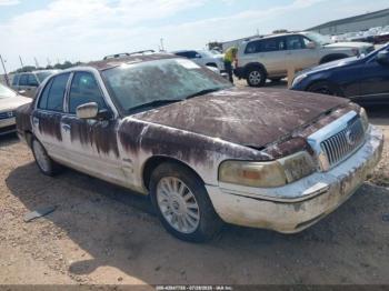  Salvage Mercury Grand Marquis