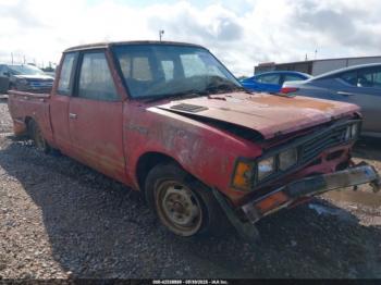  Salvage Datsun 720