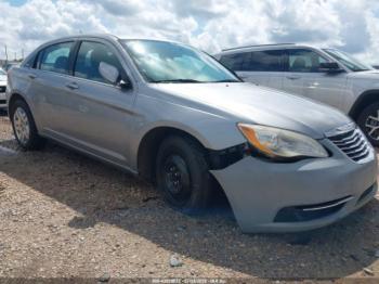  Salvage Chrysler 200