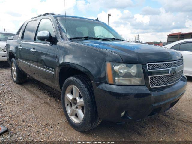  Salvage Chevrolet Avalanche 1500