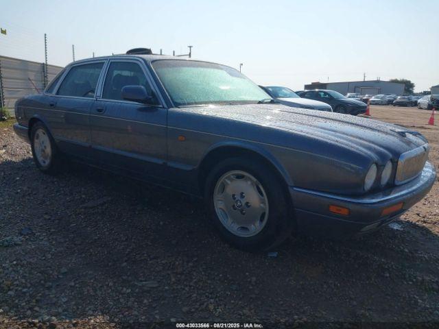  Salvage Jaguar Xj6