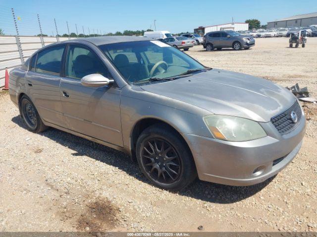  Salvage Nissan Altima