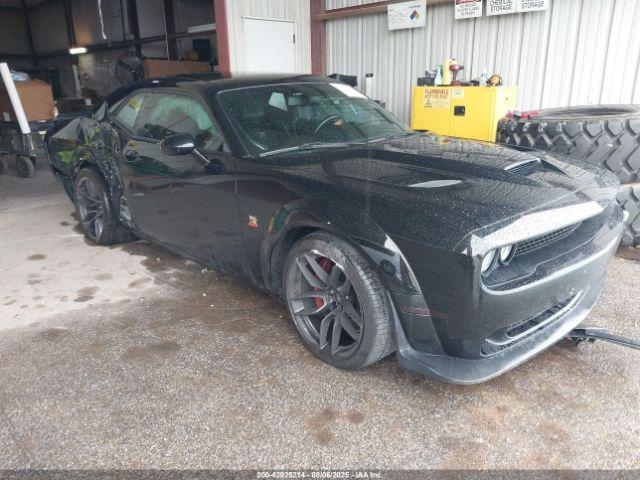  Salvage Dodge Challenger