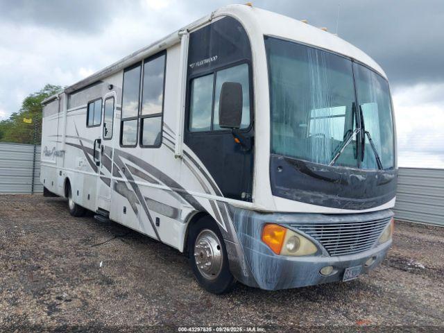  Salvage Workhorse Custom Cha Motorhome Chassis