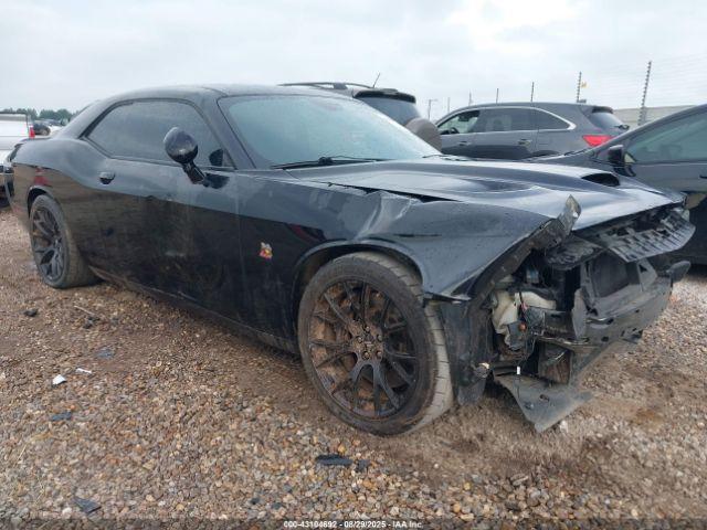  Salvage Dodge Challenger