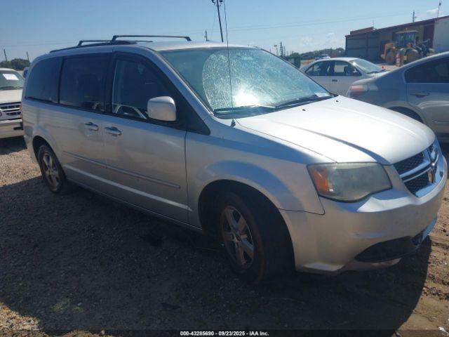  Salvage Dodge Grand Caravan