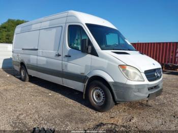  Salvage Mercedes-Benz Sprinter 2500