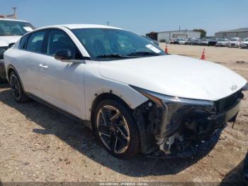  Salvage Kia K4