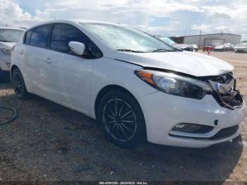  Salvage Kia Forte