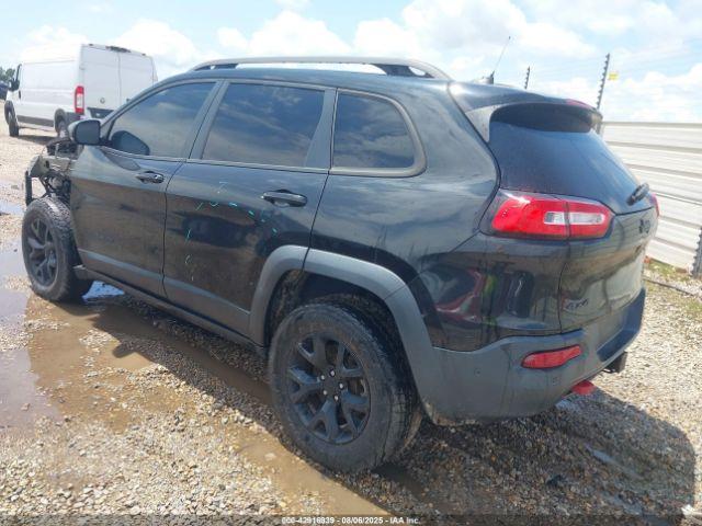 Jeep Cherokee Trailhawk Image 11