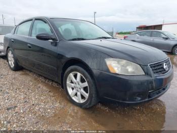  Salvage Nissan Altima