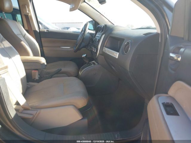 Jeep Compass High Altitude Image 3