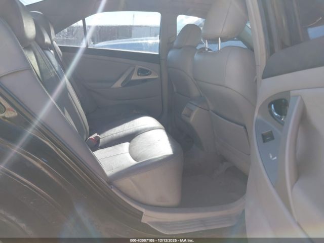 Toyota Camry Se V6 Image 4