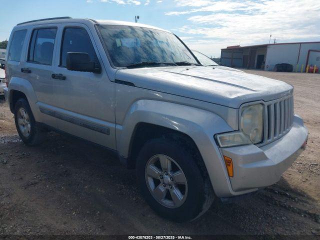  Salvage Jeep Liberty