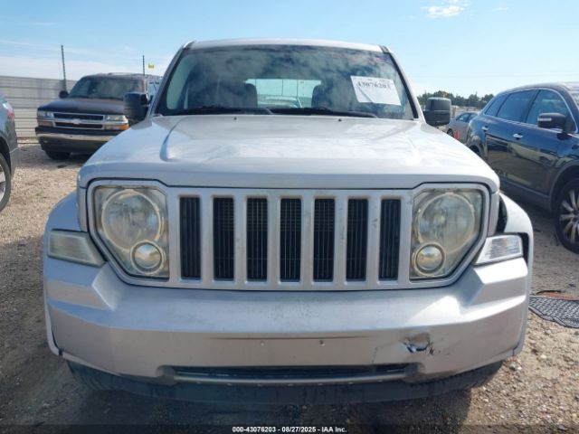 Jeep Liberty Sport Image 14