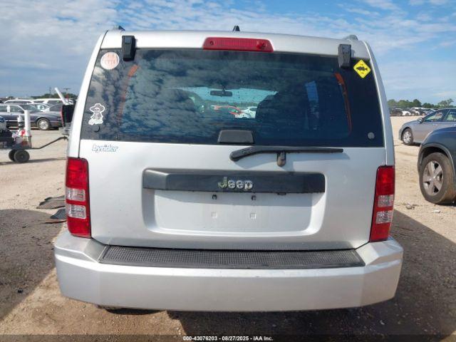 Jeep Liberty Sport Image 13