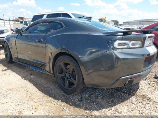 Chevrolet Camaro 1lt Image 10