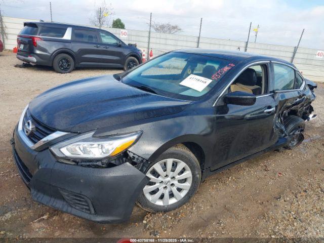 Nissan Altima 2.5 S Image 2